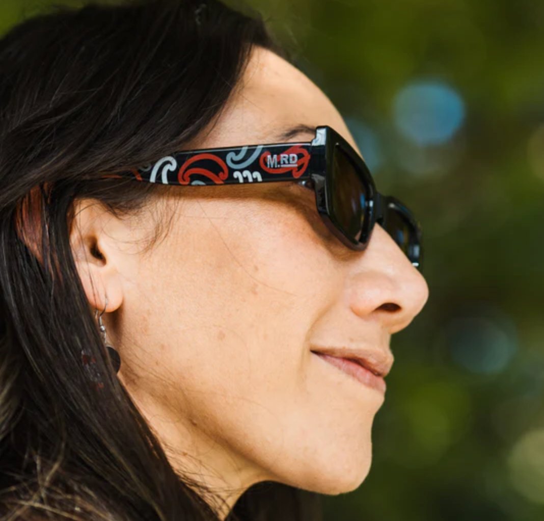 TE PŌ - Sunglasses – image 2